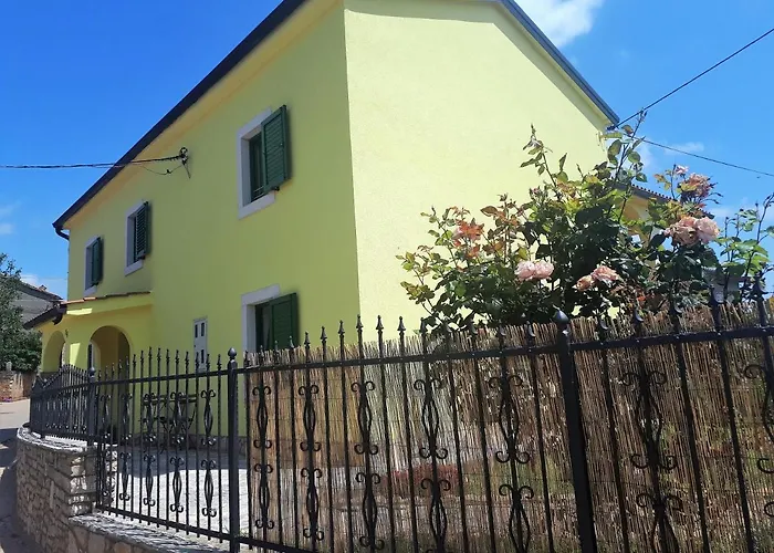 Terra Rossa Appartement *