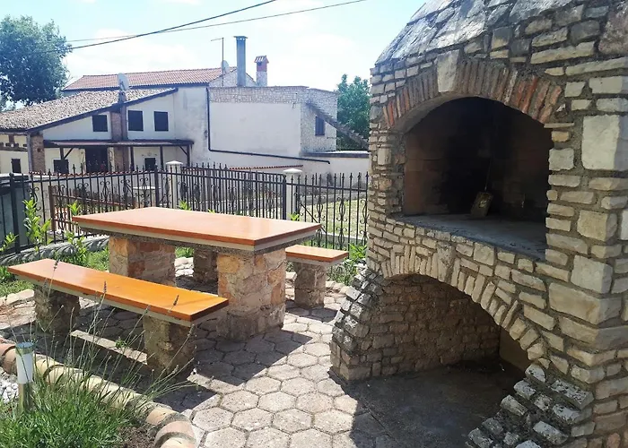 Terra Rossa Kaštelir