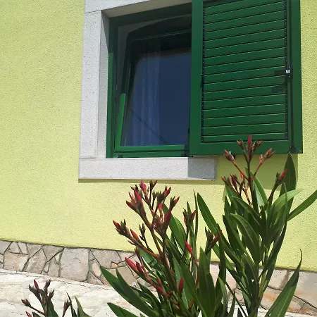 Terra Rossa Apartment
