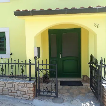 Apartament Terra Rossa *