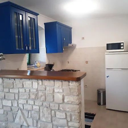 Terra Rossa Apartment