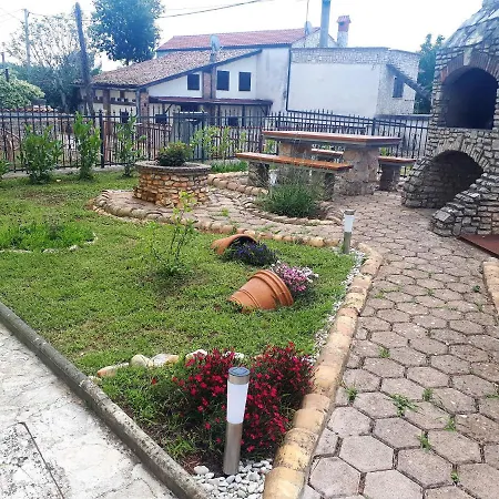 Apartment Terra Rossa Kastelir