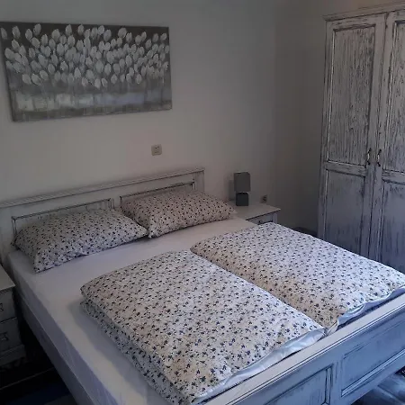 Terra Rossa Apartment